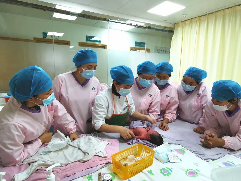 玉林妇婴监护型护送